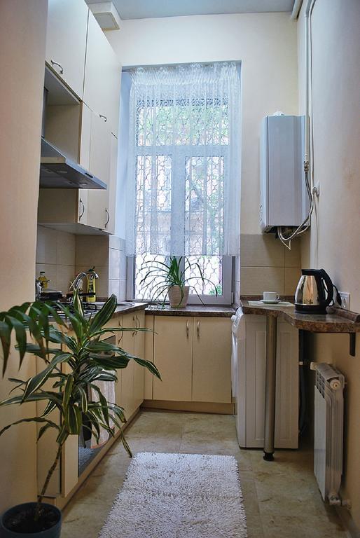 Classic Apartment On Zhukovskoho Odessa Zewnętrze zdjęcie
